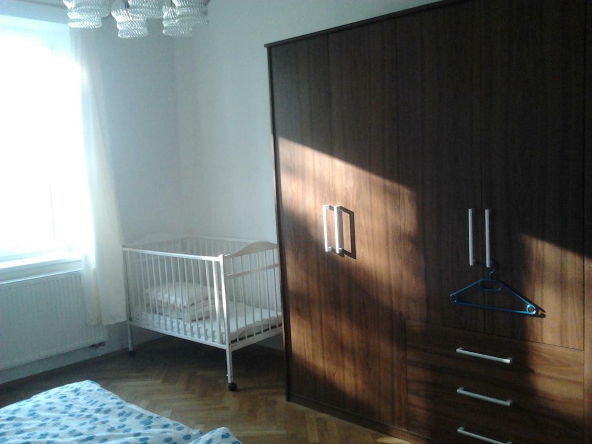 Apartman Ella - Tabor -Cz - U Stadionu Miru 1735 Eksteriør billede